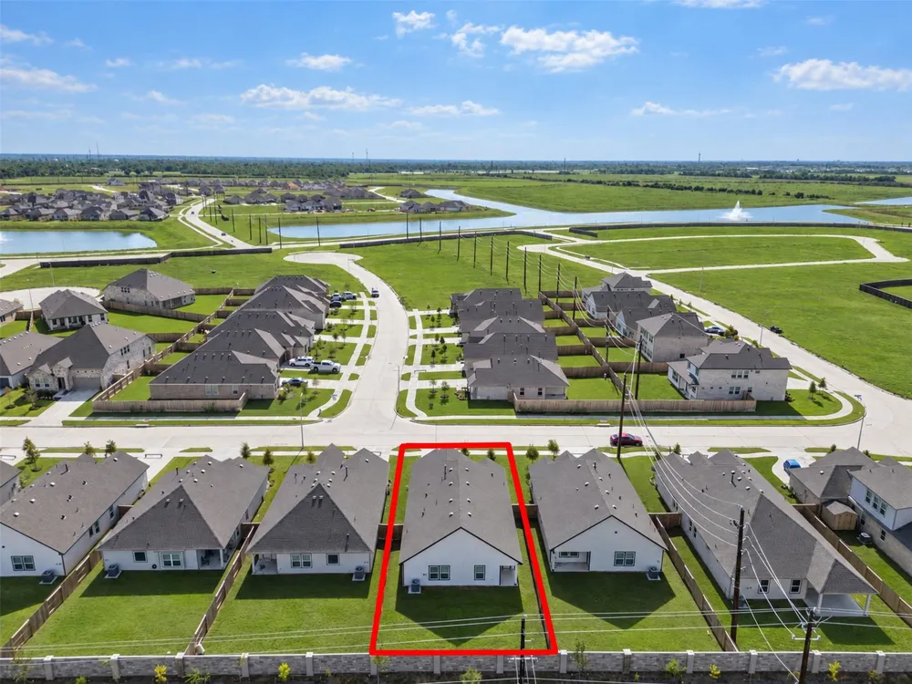 3206 Emerald Hills Drive Angleton, TX 77515