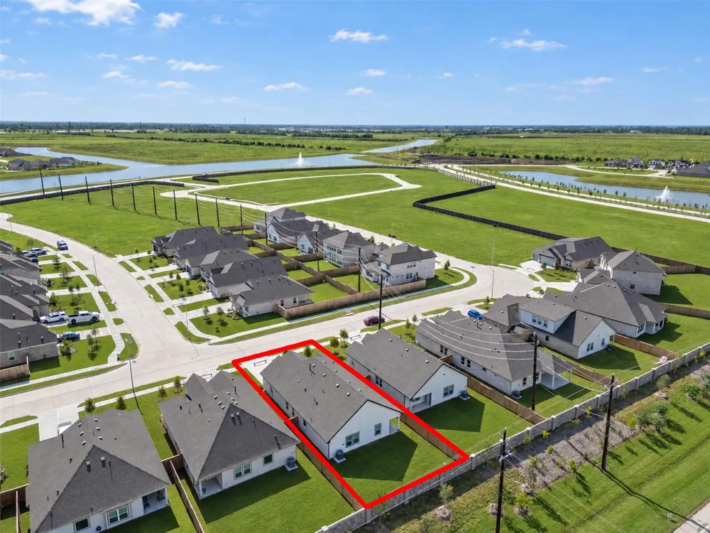 3206 Emerald Hills Drive Angleton, TX 77515