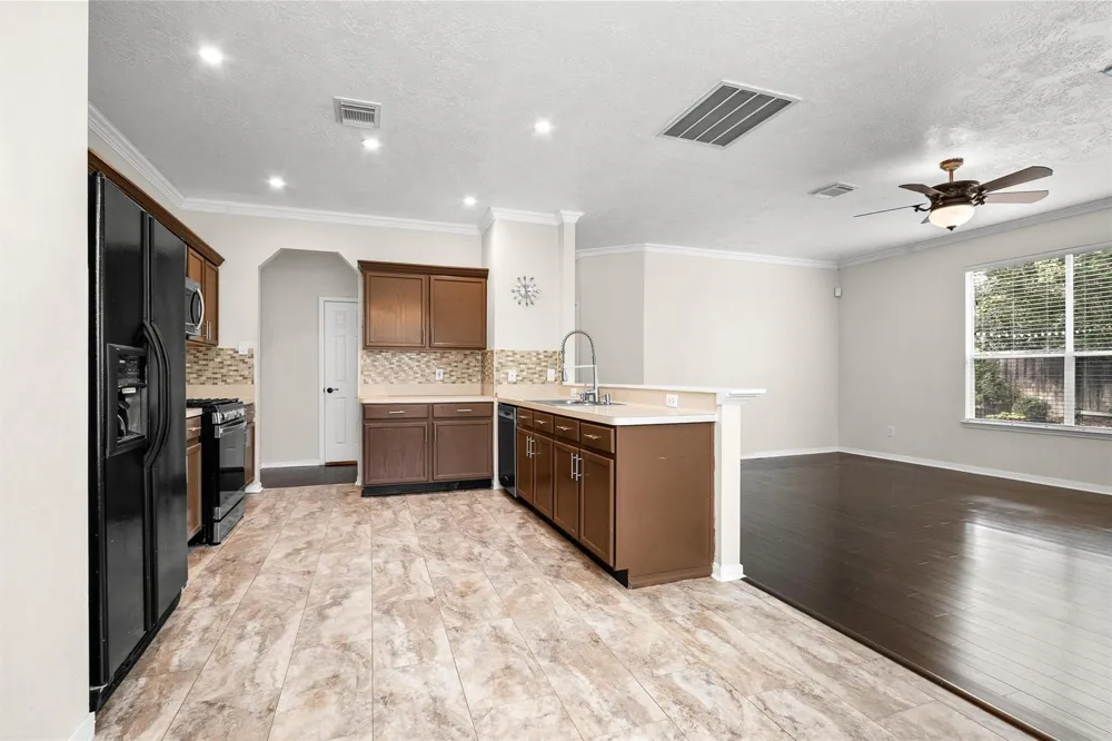 21930 Holly Branch Drive Tomball, TX 77375