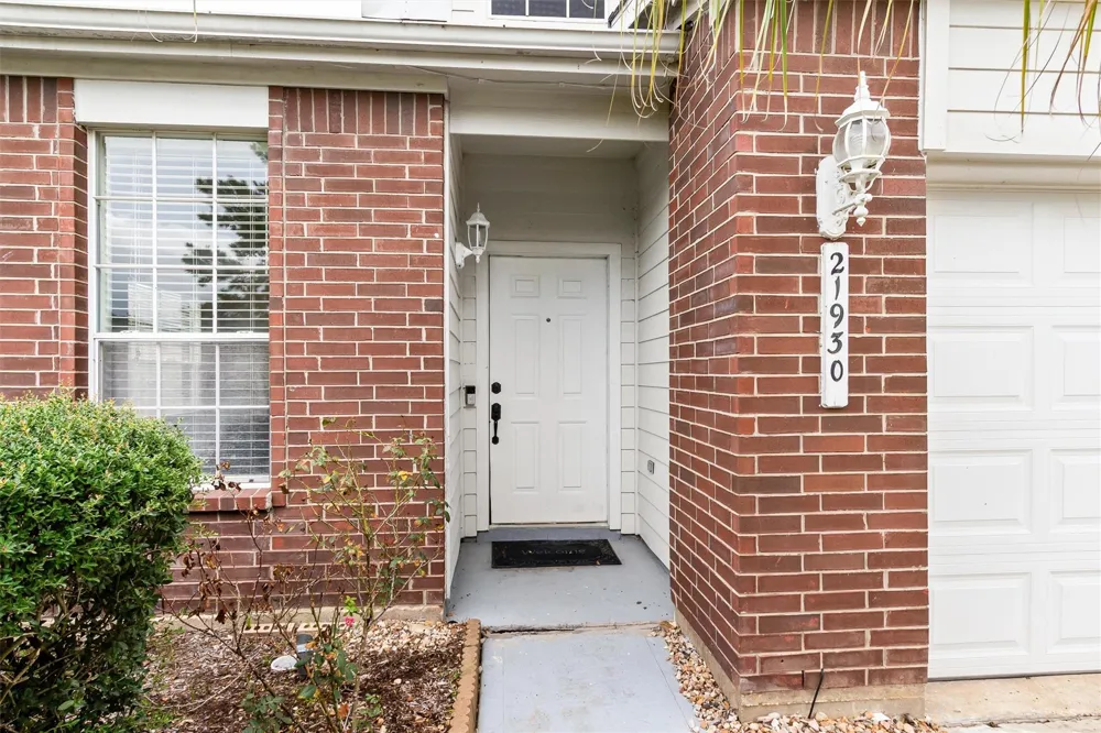 21930 Holly Branch Drive Tomball, TX 77375