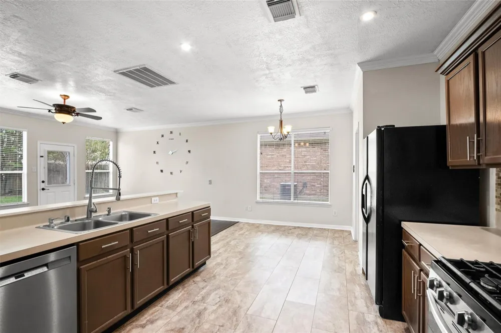 21930 Holly Branch Drive Tomball, TX 77375