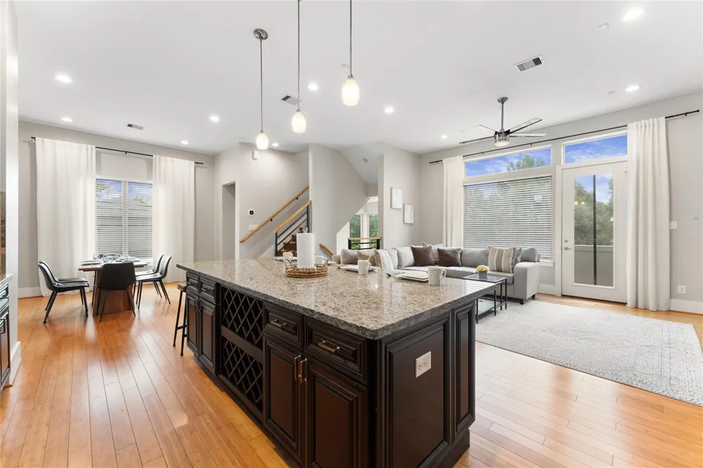 3802 Lovejoy Street Houston, TX 77003