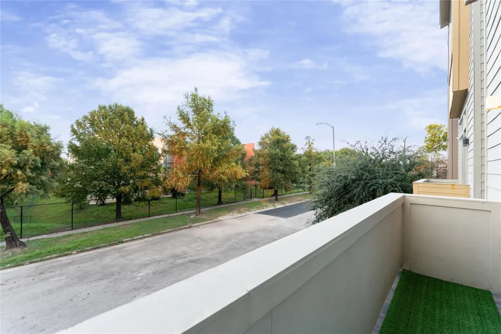3802 Lovejoy Street Houston, TX 77003
