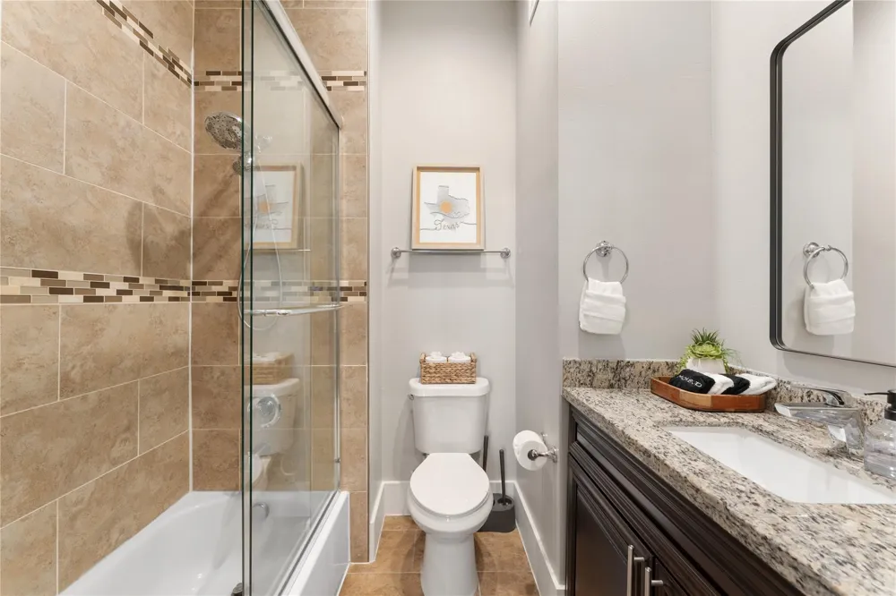 3802 Lovejoy Street Houston, TX 77003