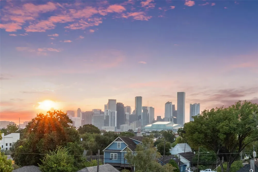 3802 Lovejoy Street Houston, TX 77003