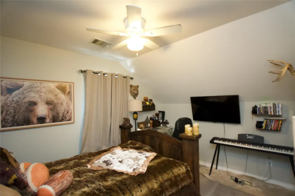 1313 County Road 5023 Cleveland, TX 77327