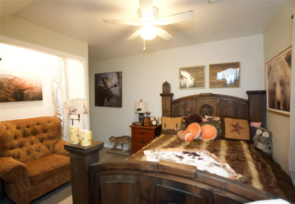 1313 County Road 5023 Cleveland, TX 77327