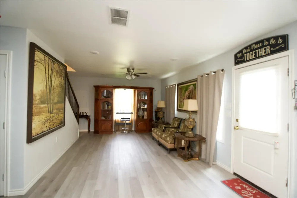 1313 County Road 5023 Cleveland, TX 77327