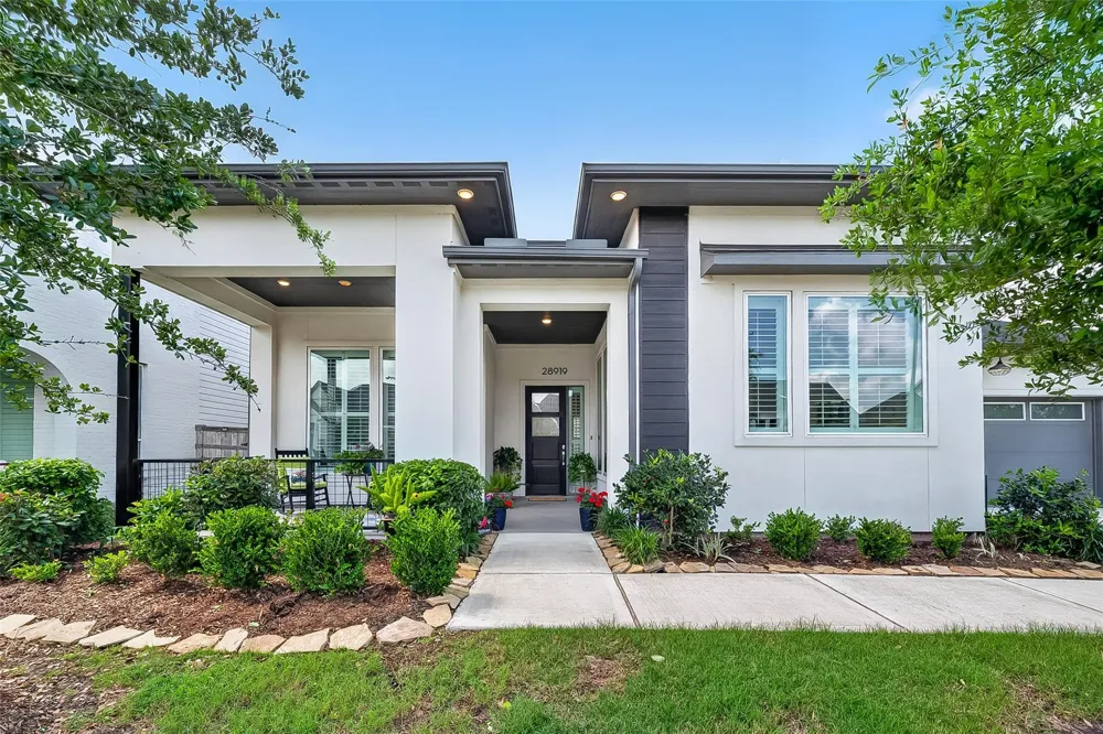 28919 Harbor Springs Court Fulshear, TX 77441
