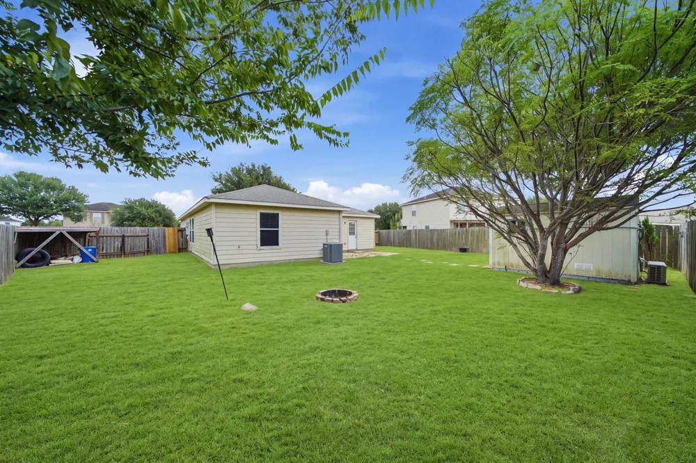 6834 Rambling Brook Lane Richmond, TX 77469