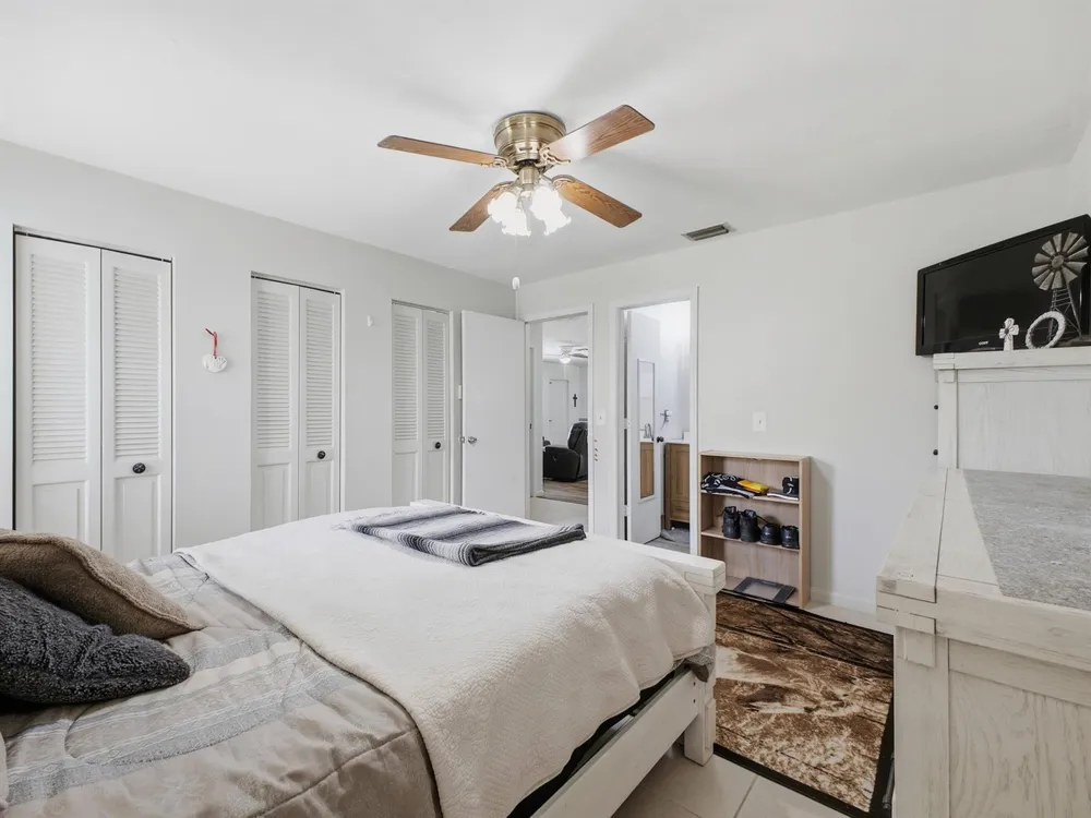 234 La Mancha Avenue Royal Palm Beach, FL 33411