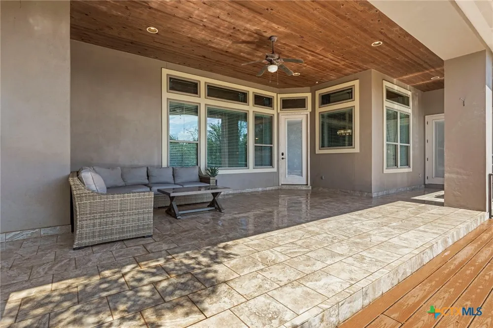 638 Cambridge Drive New Braunfels, TX 78132