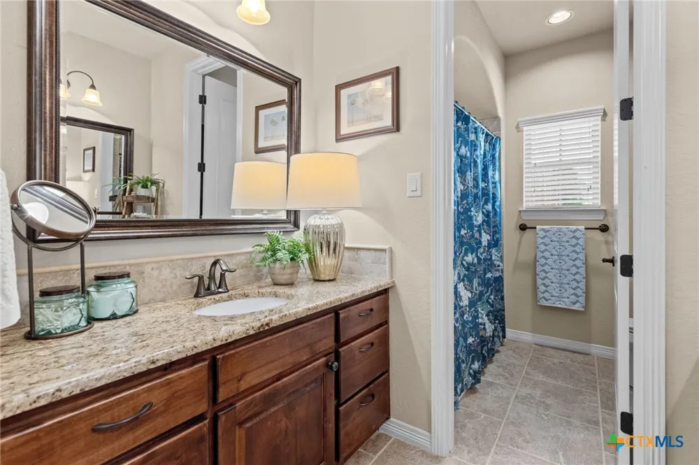 638 Cambridge Drive New Braunfels, TX 78132