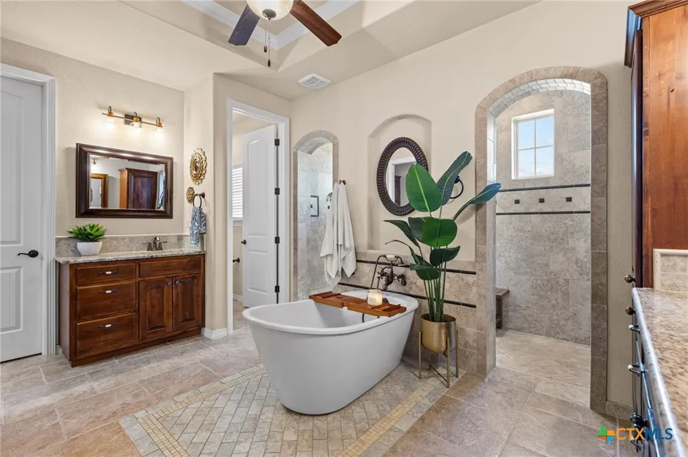 638 Cambridge Drive New Braunfels, TX 78132