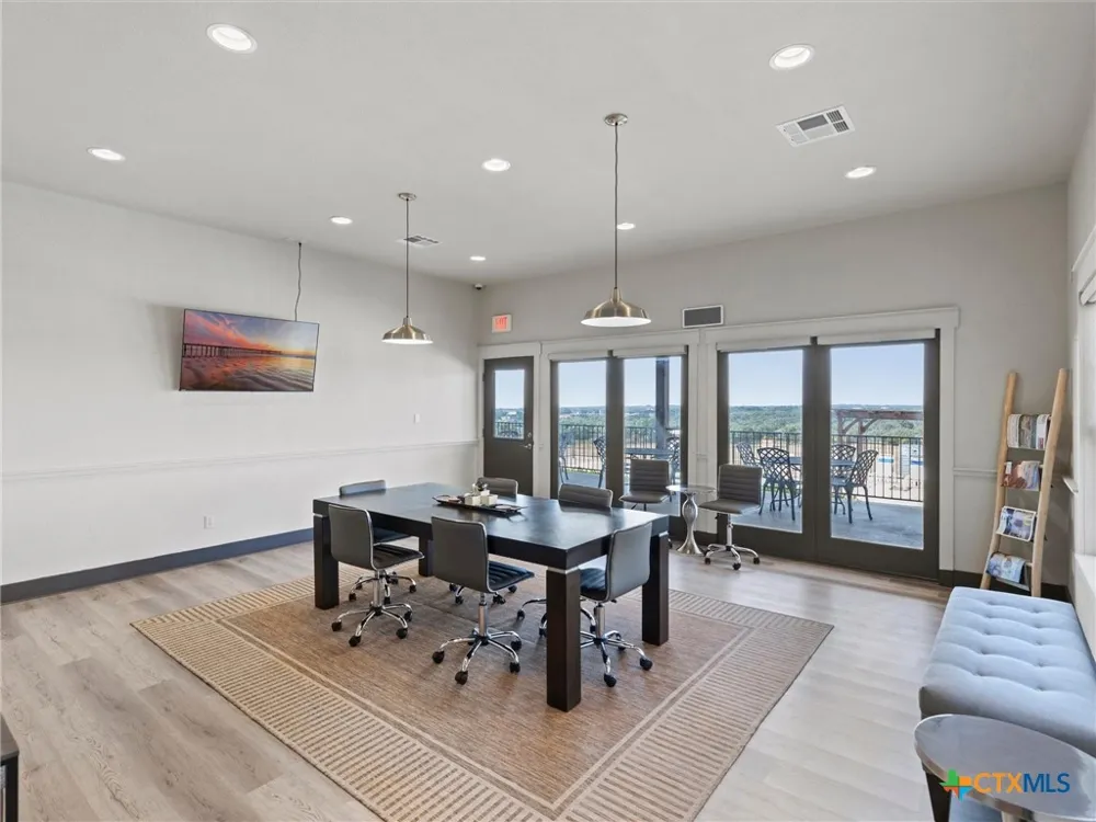 638 Cambridge Drive New Braunfels, TX 78132