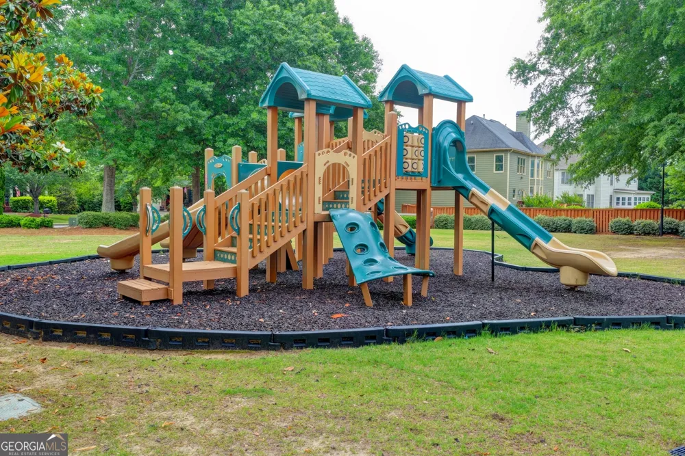 1813 Gold Finch WAY Lawrenceville, GA 30043