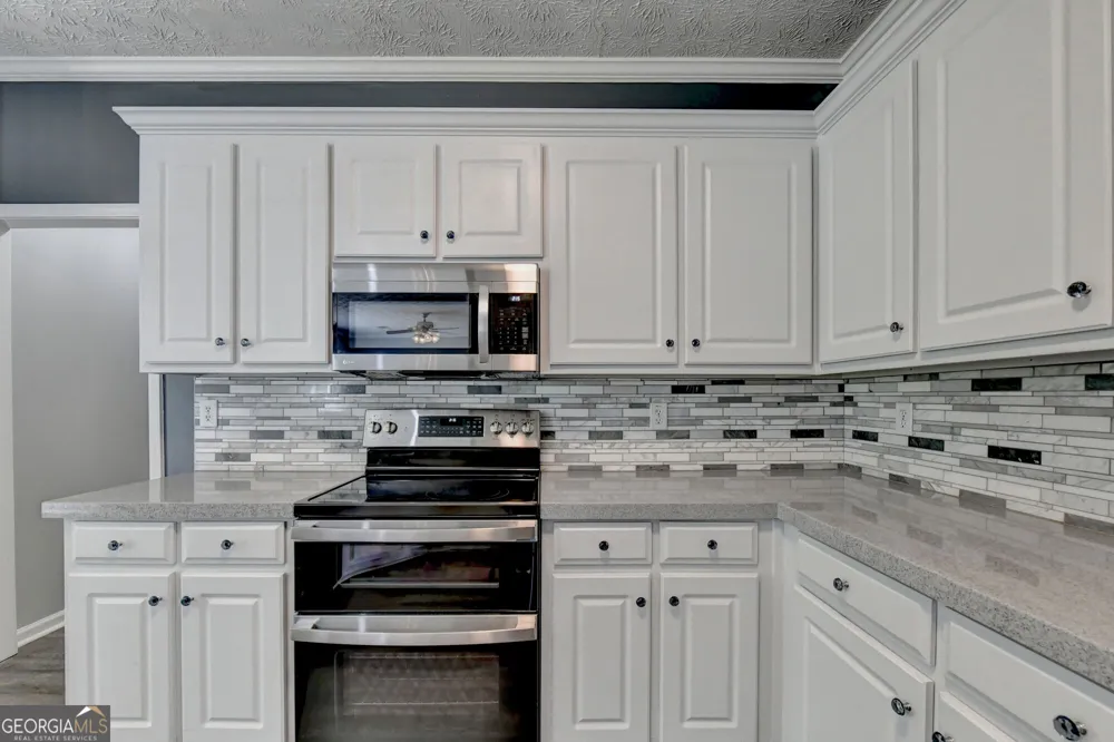 1813 Gold Finch WAY Lawrenceville, GA 30043