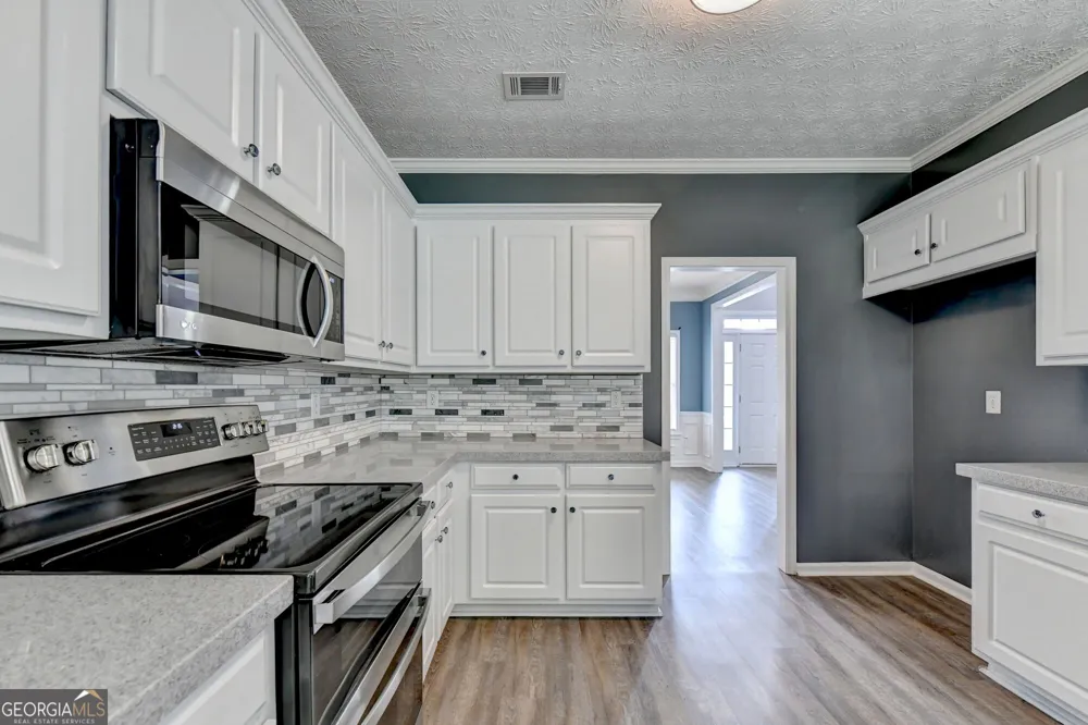 1813 Gold Finch WAY Lawrenceville, GA 30043