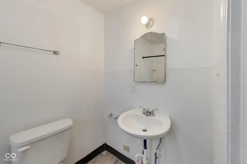 2219 Hovey Street Indianapolis, IN 46218