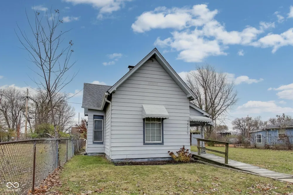 2219 Hovey Street Indianapolis, IN 46218