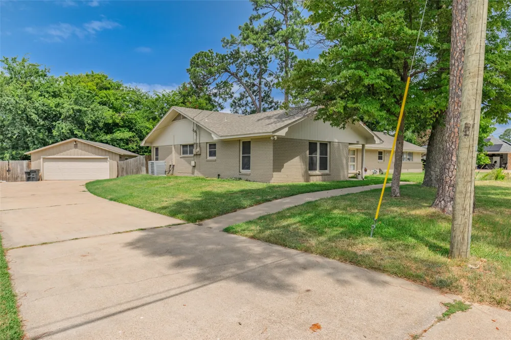 703 Texas Street Sulphur Springs, TX 75482