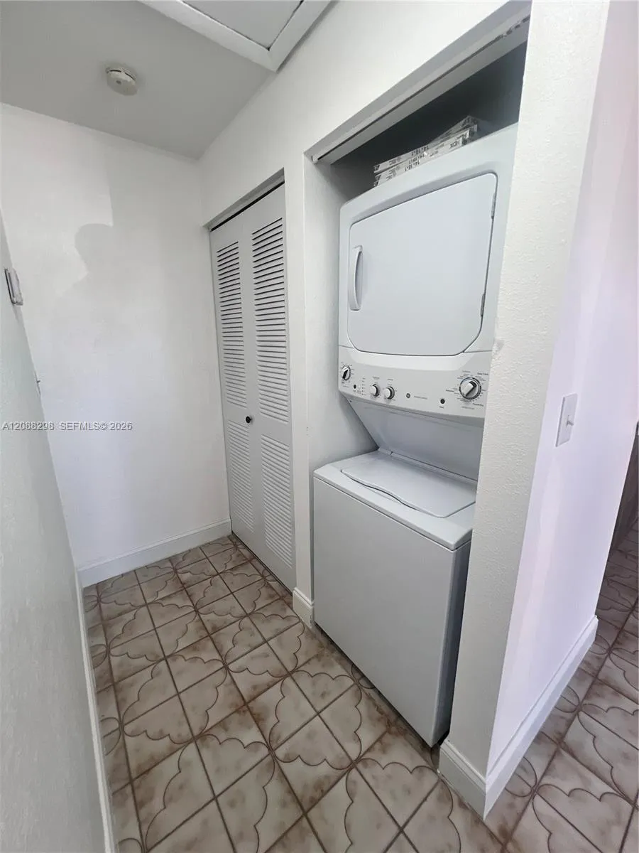 1615 SW 137th Pl #1 Miami, FL 33175