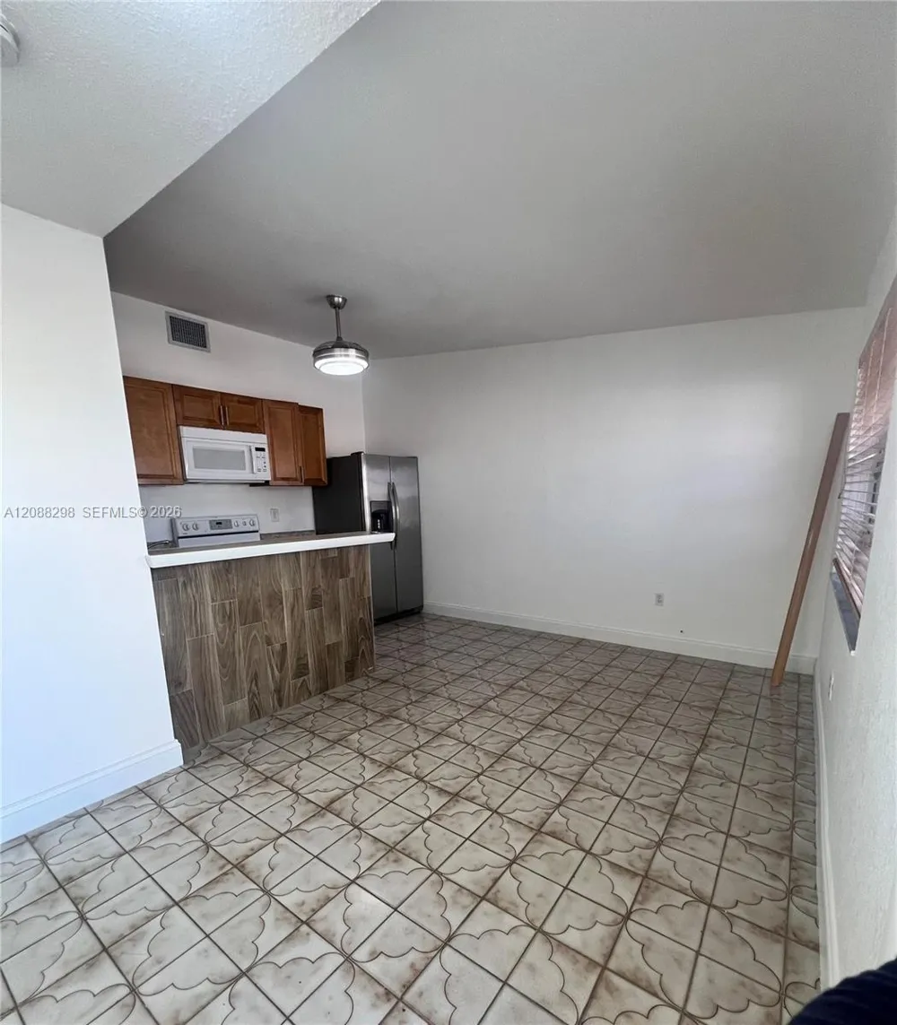 1615 SW 137th Pl #1 Miami, FL 33175