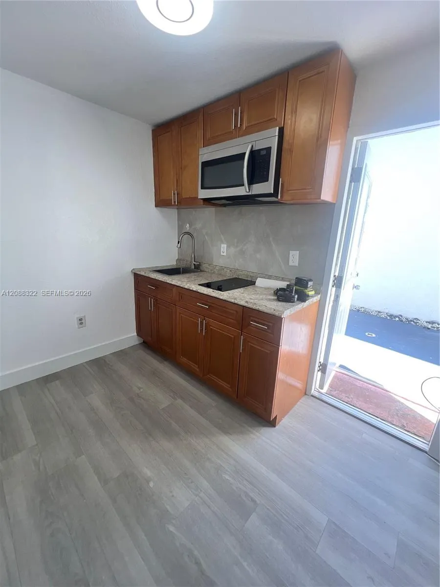 1615 SW 137th Pl #2 Miami, FL 33175