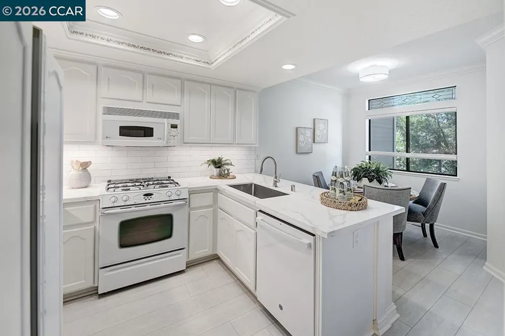 5201 Terra Granada Dr #3A Walnut Creek, CA 94595