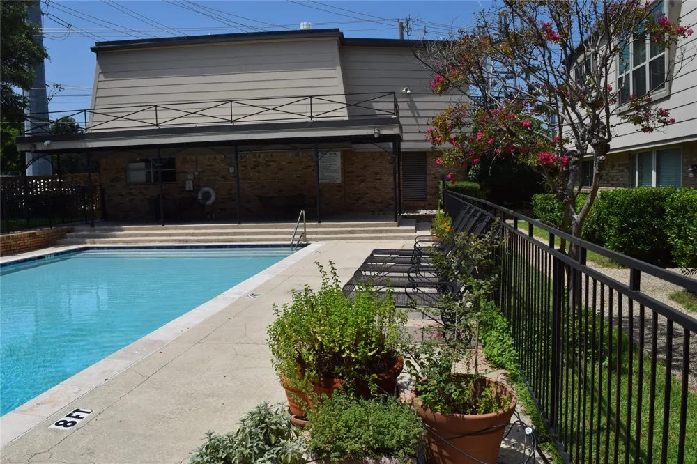 7931 Royal Lane #216 Dallas, TX 75230