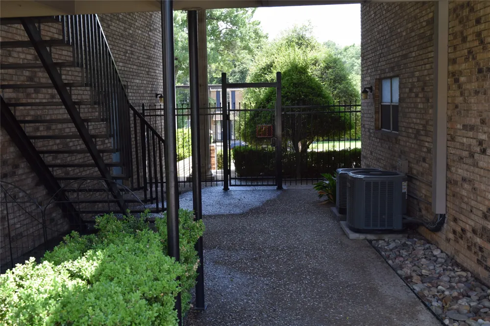 7931 Royal Lane #216 Dallas, TX 75230