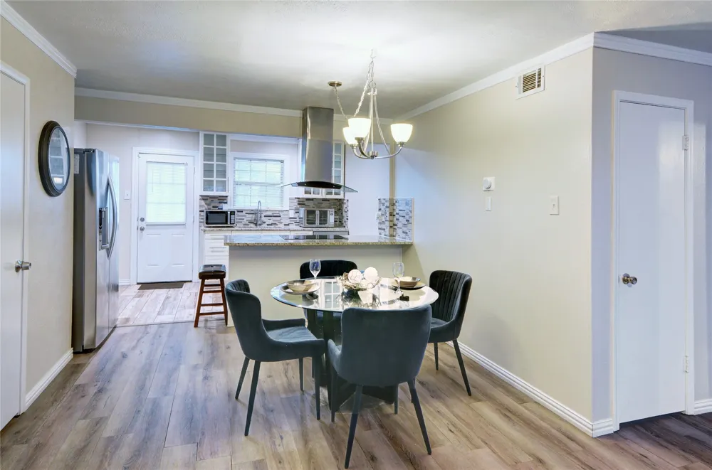 7931 Royal Lane #216 Dallas, TX 75230