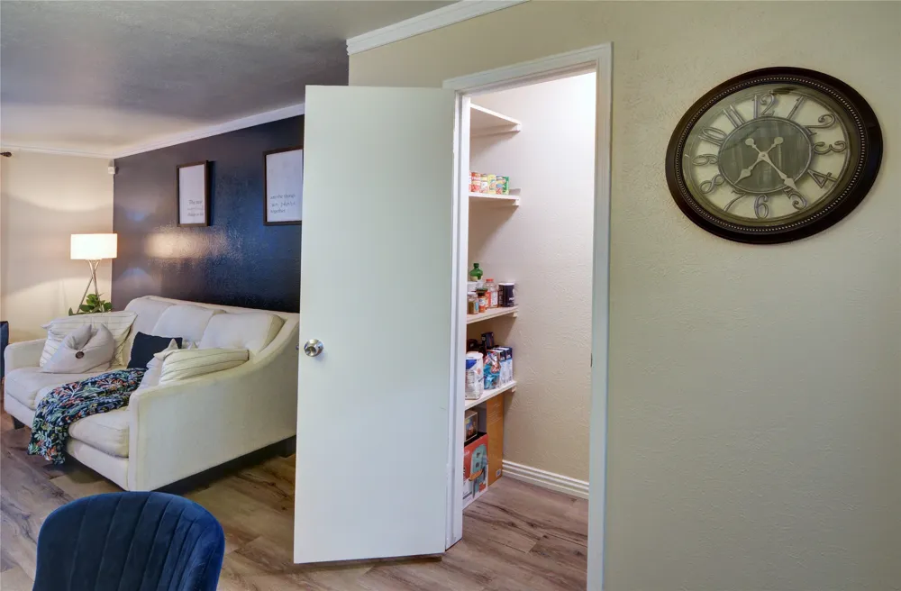 7931 Royal Lane #216 Dallas, TX 75230