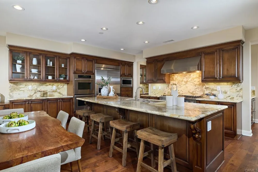 6936 SITIO CORDERO Carlsbad, CA 92009