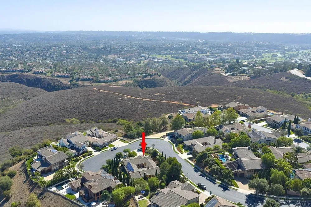 6936 SITIO CORDERO Carlsbad, CA 92009