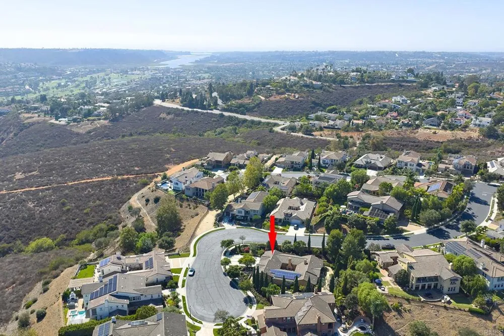 6936 SITIO CORDERO Carlsbad, CA 92009