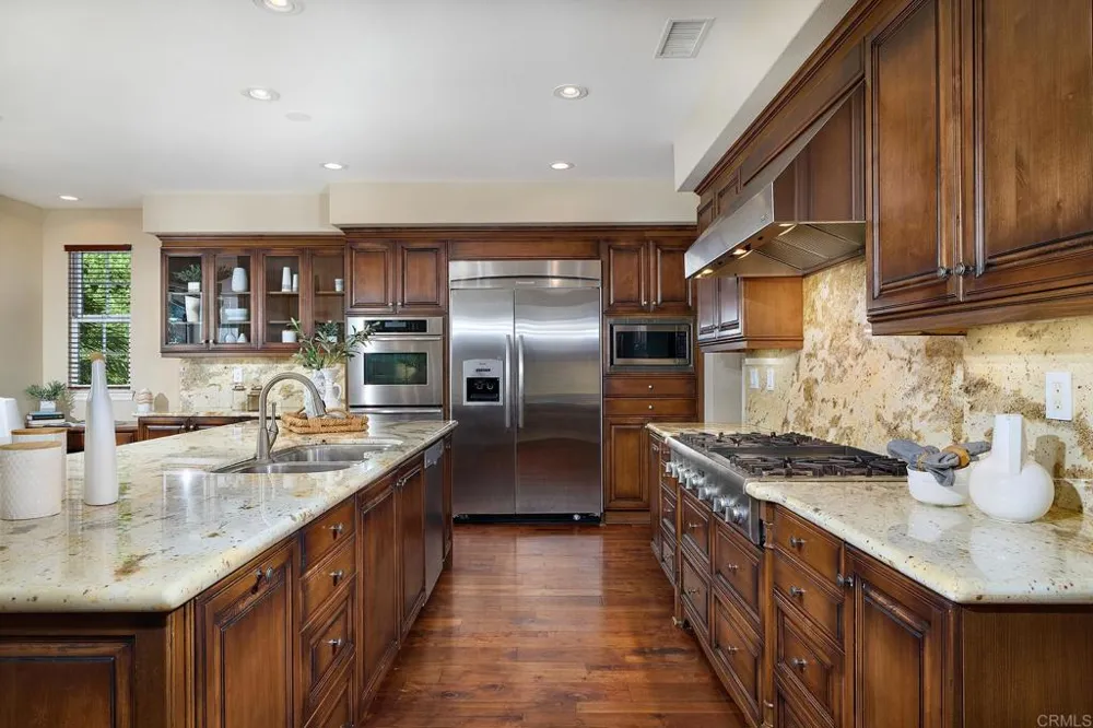 6936 SITIO CORDERO Carlsbad, CA 92009