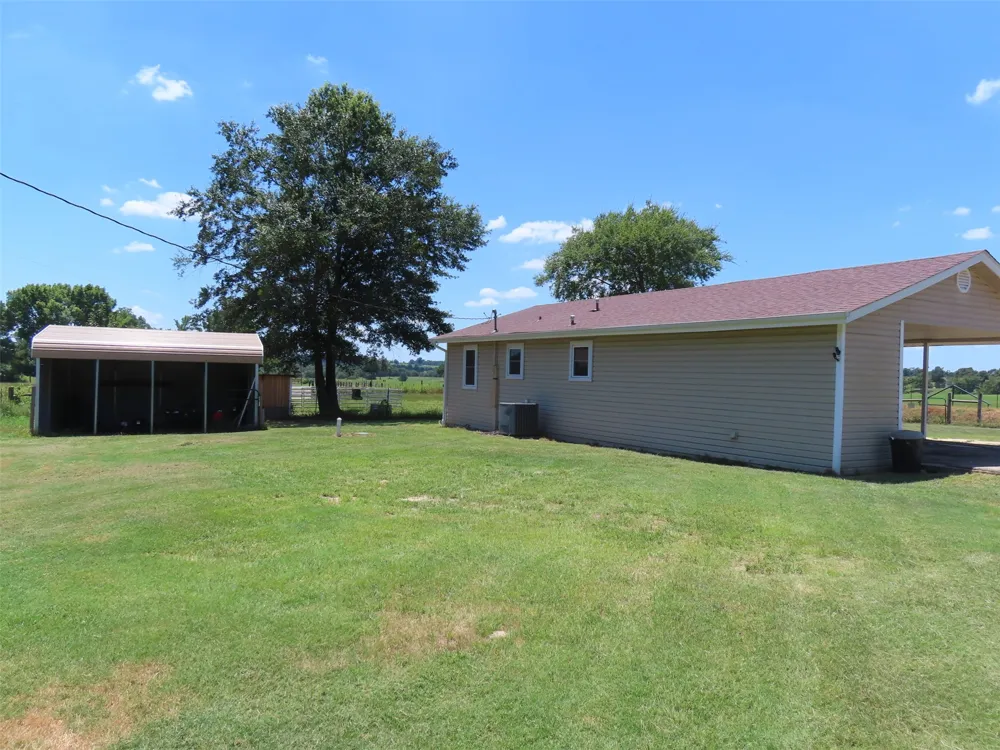 2099 County Road 3420 Leesburg, TX 75451