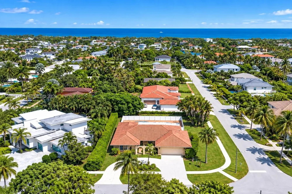 820 NE 4th Ave Boca Raton, FL 33432