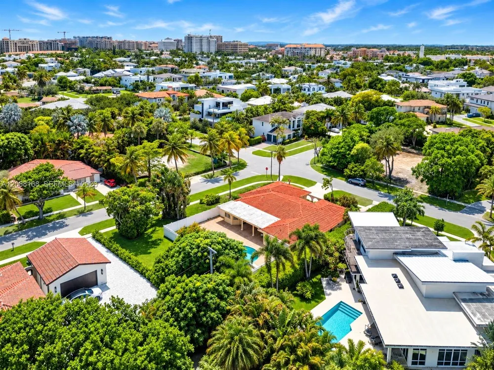 820 NE 4th Ave Boca Raton, FL 33432