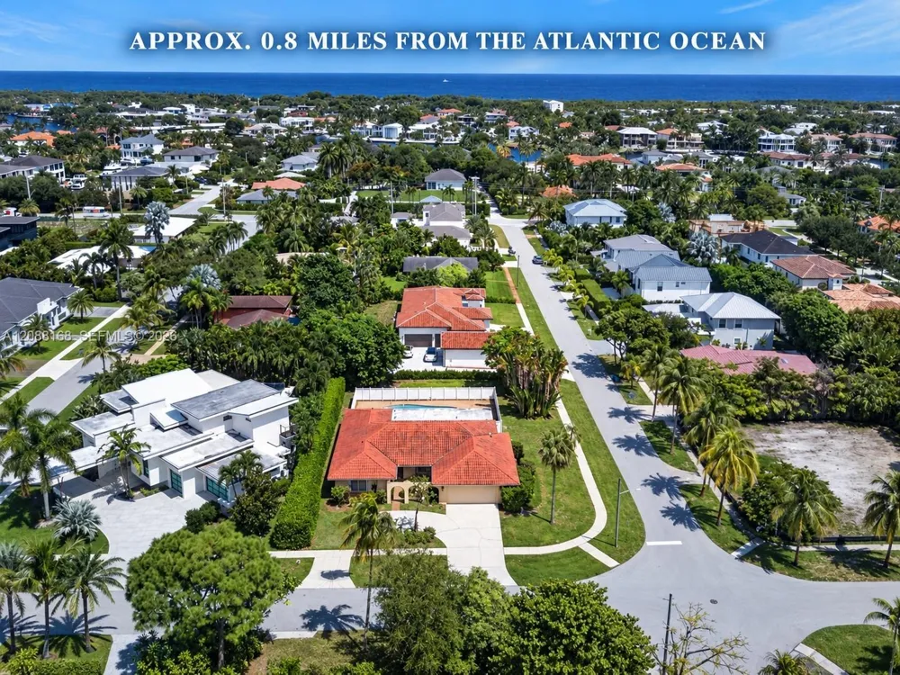 820 NE 4th Ave Boca Raton, FL 33432