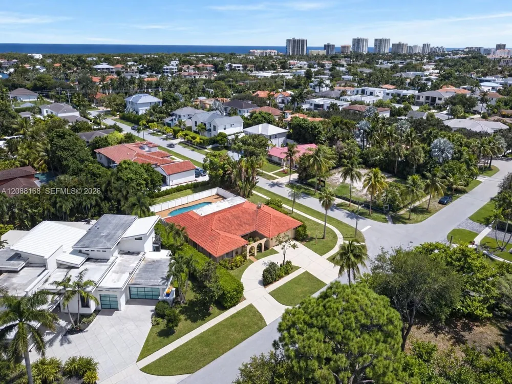 820 NE 4th Ave Boca Raton, FL 33432