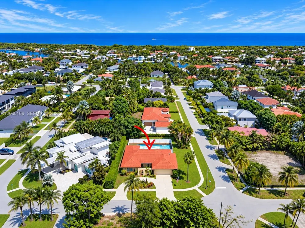 820 NE 4th Ave Boca Raton, FL 33432