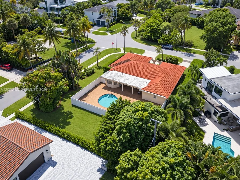 820 NE 4th Ave Boca Raton, FL 33432