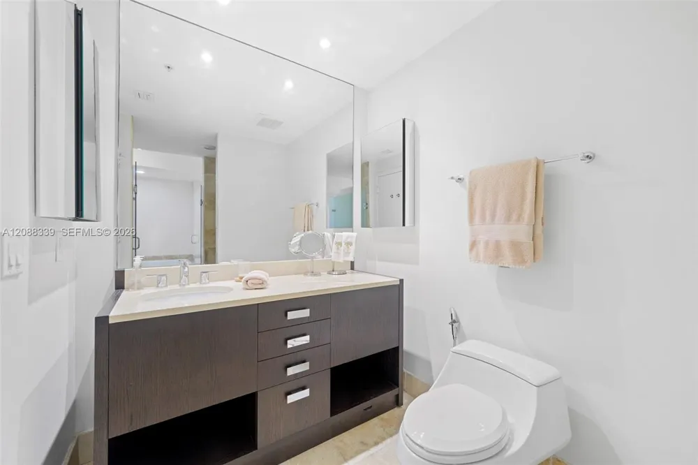 18201 Collins Ave #1006 Sunny Isles Beach, FL 33160