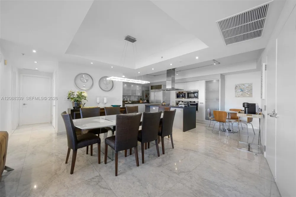 18201 Collins Ave #1006 Sunny Isles Beach, FL 33160