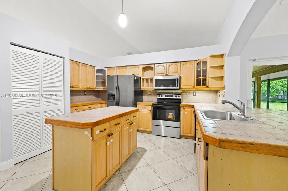 13181 NW 11th Pl #0 Sunrise, FL 33323
