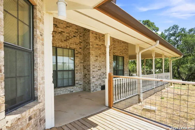 5691 CIRCLE OAK DR Bulverde, TX 78163