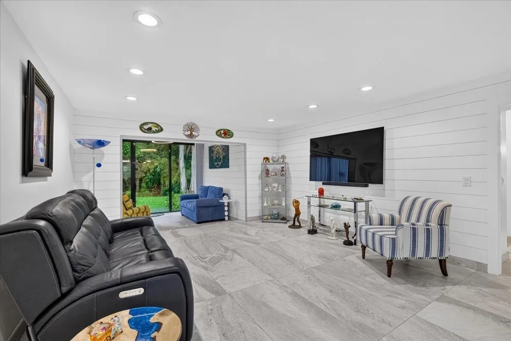 21864 Arriba Real Boca Raton, FL 33433