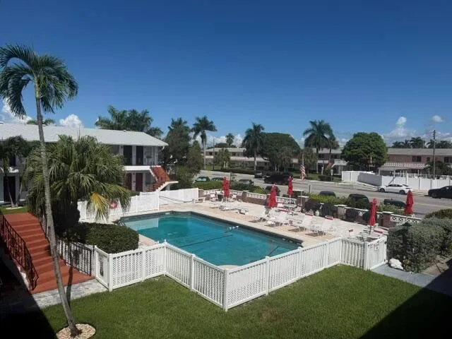 1100 ATLANTIC SHORES BOULEVARD #409 Hallandale Beach, FL 33009